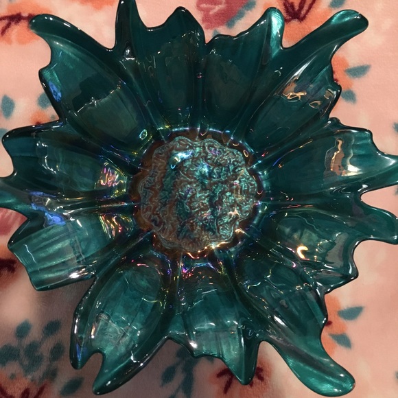 Beautiful and unique Candy Dish. - Picture 1 of 5